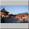 Beijing - Himmelstempelanlage, Himmelsgewölbe-Halle und eine Seitenhalle, dahinter die Echo-Wand