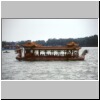 Beijing - Sommerpalast,  ein Drachenboot auf dem Kunming-See