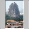 Guilin - Blick auf den Gipfel der Einzigartigen Sch&ouml;nheit (Duxiu feng) vom Fubo-Berg (Wellenbrecher-Berg) aus