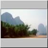 Karsth&uuml;gellandschaft am Li-Flu&szlig; zwischen Zhujiang und Yangshuo