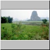 d&ouml;rfliche Landschaft bei Yangshuo -  Reisfelder und Karstberge