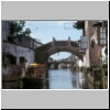 Suzhou - Brücken über einem Kanal
