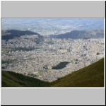 Quito - Blick auf die Stadt von Cruz Loma (4100 m)