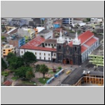 Blick von oben auf die Basilika von Banos