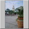 Kowloon - Uferpromenade, hinten der Clock Tower