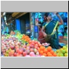 Verkäuferin auf dem Markt von Puducherry