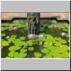Mendut - ein Wasserbrunnen im buddhistischen Tempel