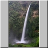Regenbogen-Wasserfall (Coban Pelangi)
