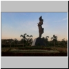 Makassar - Statue von Sultan Hasanuddin in der N&auml;he des Flughafens