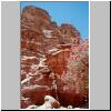 Petra - bunte Felsformationen im Westen auf dem Weg zum Al Deir