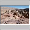 Petra - auf dem Hohen Opferplatz (1035 m), links ein Obelisk