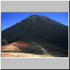 Vulkan Fogo - Blick vom Pico Pequeno, vorne buntes Lanagestein und -asche