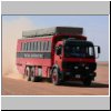 Rotel-Bus in der Wüste - Staubbild