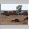 (rekonstruierte) Grabbauten der Garamanten hinter Ubari