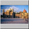Mexiko City - die alte Basilica de Guadalupe (links), die Kapuziner-Kapelle (rechts), hinten - Tepeyac-Kapelle (älteste Kapelle)