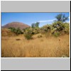 Teotihuacan - Landschaft in der Nähe der Sonnenpyramide (im Hintergrund)