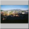 Tlaxcala - Blick auf die Stadt von der Kathedrale aus, vorne die Stierkampfarena (frühmorgens)
