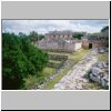 Kabah - Ostgruppe der Maya-Ruinen, Blick auf den Palast im Nordosten, Tempel der Masken
