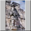 Kabah - Ostgruppe der Maya-Ruinen, eine große Maya-Skulptur auf der Ostseite des Tempels der Masken