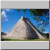 Uxmal - Pyramide des Wahrsagers (des Zauberers), Südostseite