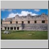 Uxmal - Haus der Nonnen, Gebäude an der Nordseite des Innenhofs