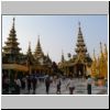 Yangon - Shwedagon Pagode, verschiedene Tempeln westlich des Zentralstupas