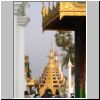 Yangon - Shwedagon Pagode, Bauwerke nordöstlich des Zentralstupas
