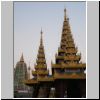 Yangon - Shwedagon Pagode, abends