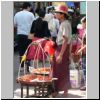 Yangon - Verkäufer an der Bogyoke Aung San Road