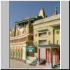 Sagaing -  links "Höhleneingänge" in der Umin Thone-ze Pagode ("Thirty Caves Pagoda")