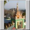 Sagaing - Blick von der Umin Thone-ze Pagode (Thirty Caves Pagoda) auf versch. Pagodentürme und die Umgebung