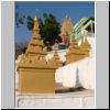 Sagaing - in der Umin Thone-ze Pagode (Thirty Caves Pagoda)
