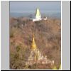 Sagaing - Blick von der Umin Thone-ze Pagode (Thirty Caves Pagoda) auf andere Pagoden auf den umgebenden Hügeln