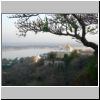 Sagaing - Blick von der Pon Nya Shin Pagode (Sunset Pagoda) auf Pagoden unterhalb des Hügels und den Ayeyarwady Fluß