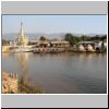 Nyaung Shwe - eine Pagode am Kanal