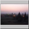 Bagan - Blick von der Mi-nyein-gon Pagode beim Sonnenaufgang