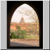 Bagan - Dhamma-yan-gyi Tempel, Blick vom Tempelgang nach draußen