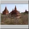 Bagan - kleine Pagoden südlich der Anawrahta Rd.