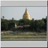 Bagan - Blick vom Ayeyarwady Fluß auf die goldene Kuppel der Shwe-zi-gon Pagode