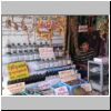 Kyaiktiyo - ein Verkaufstand (Apotheke) am Weg zum Goldenen Felsen