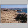 Lüderitz - Blick von der Felsenkirche auf die Atlantikküste, hinten das Nest Hotel