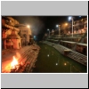 Kathmandu - Pashupatinath-Tempelanlage am Bagmati-Fluss, Leichenverbrennungen