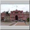 Buenos Aires - der Präsidenpalast (Casa Rosada) an der Ostseite des Plaza de Mayo