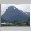 Ushuaia (Feuerland) - Blick auf die Stadt und den Hausberg Mount Olivia vom Beagle-Kanal aus