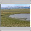 Patagonien - ein Salzsee an der Route Nr. 55 unweit der chilenischen Grenze, im Hintergrund die Andenkette