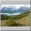 Torres del Paine NP - Blick auf den Lago Pehoé und die Cuernos-Gipfel