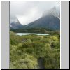 Torres del Paine NP - Wanderung von Salto Grando Wasserfall entlang des Ufers des Lago Nordenskjöld Richtung Cuernos-Gipfel