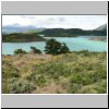 Torres del Paine NP - Wanderung von Salto Grando Wasserfall entlang des Ufers des Lago Nordenskjöld Richtung Cuernos-Gipfel