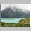 Torres del Paine NP - Wanderung von Salto Grando Wasserfall entlang des Ufers des Lago Nordenskjöld Richtung Cuernos-Gipfel