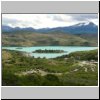 Torres del Paine - Wanderung vom Campingplatz Pehoé zum Aussichtspunkt Mirador Condor, Blick auf den Lago Pehoé und den Campingplatz